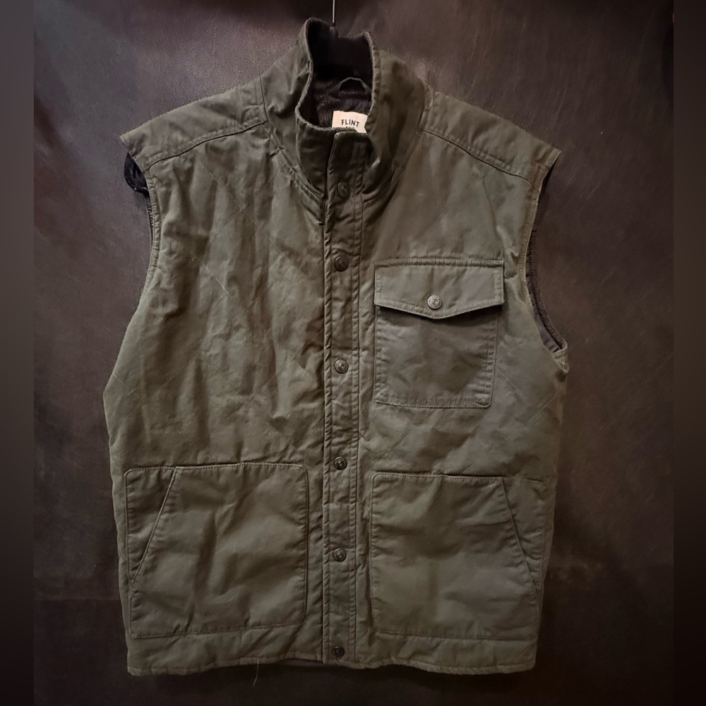 Flint & Tinder - Rugged Olive Green Men's Vest - Medium